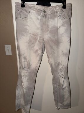 Tie-Dye Distressed Tall Ankle Jeans - Pale Gray Taupe Wash